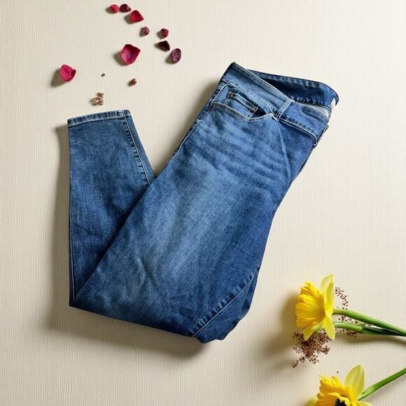 Torrid Jegging Super Soft Jeans Sz 22 Tall Stretch High-Rise Skinny Fashion - Picture 1 of 6